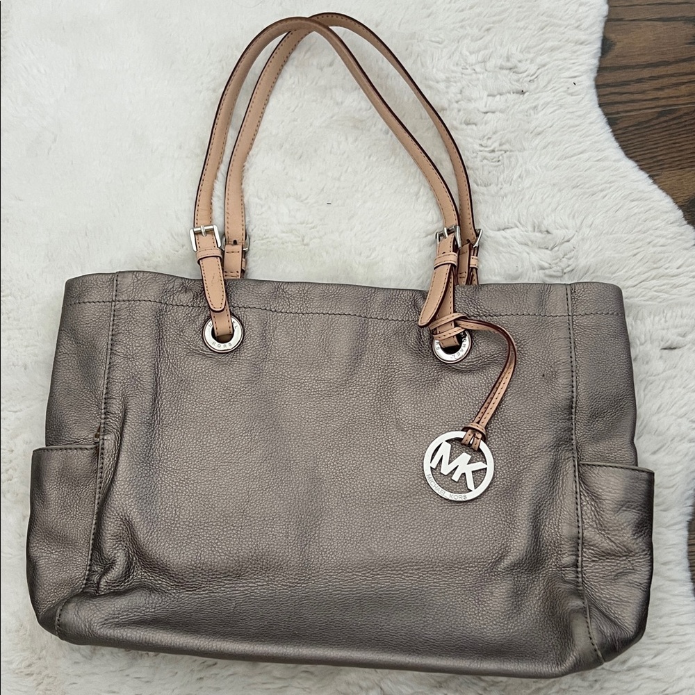 Michael Kors Neutral/Silver Metallic Leather Tote Bag